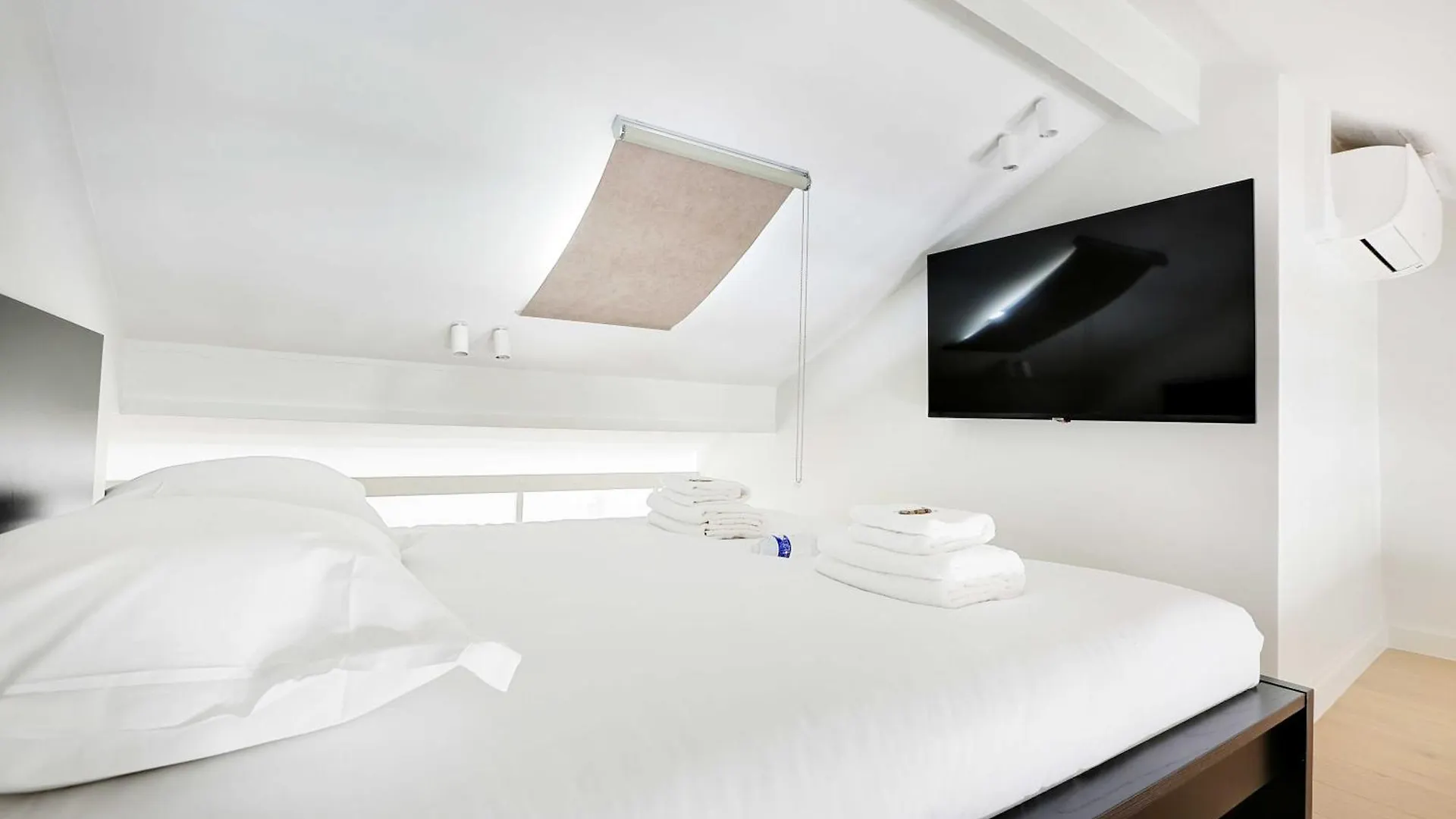 Charming Air-Conditioned Apt For A Cosy Atmosphere Paris France